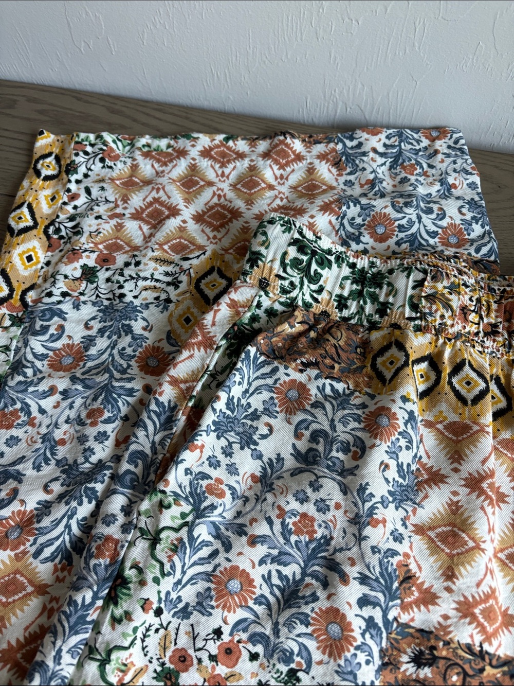 Patterned Floral & Geometric Pants- Multicolor - Picture 2 of 7